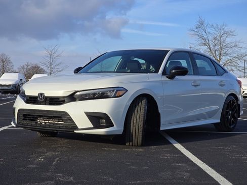 Certified 2024 Honda Civic Sport image 13