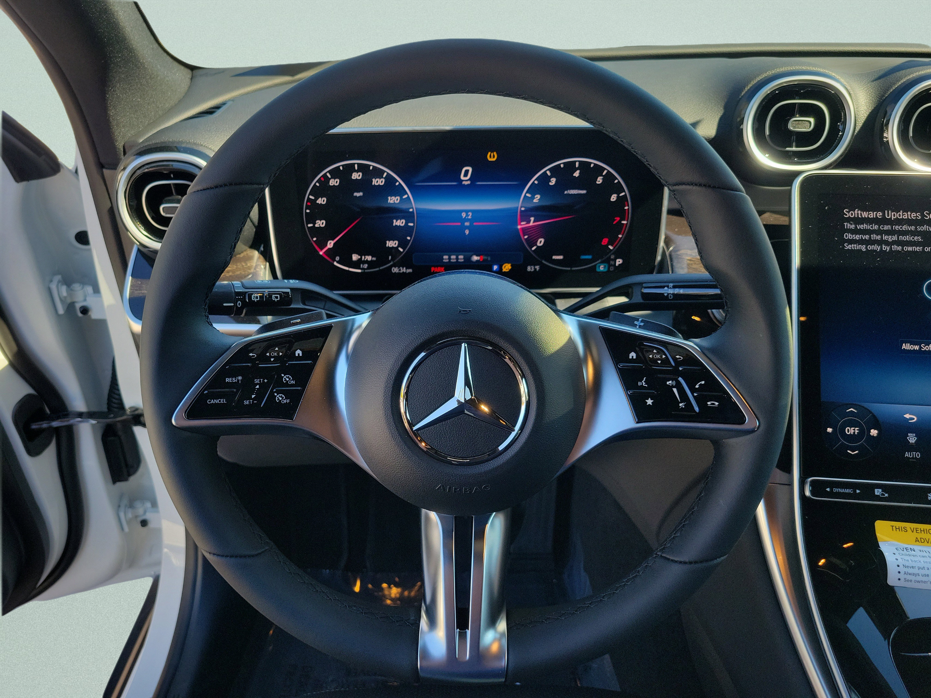 Used 2026 Mercedes-Benz GLC 300 image 27
