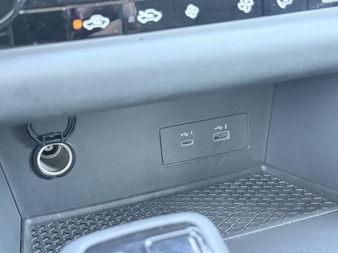 Used 2025 Nissan Pathfinder S FWD image 70