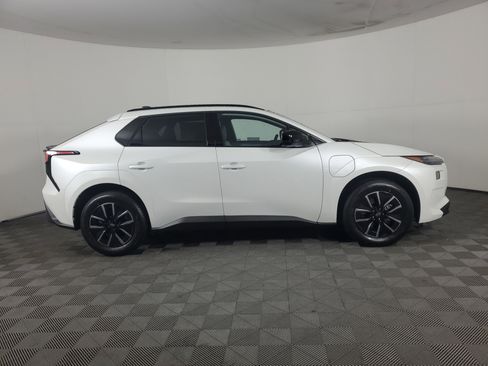 New 2026 Subaru Solterra Premium image 3