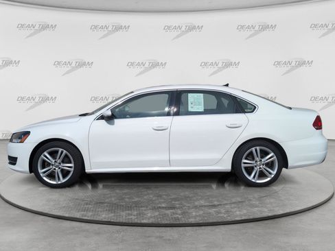 Used 2014 Volkswagen Passat 1.8T SE FWD image 4