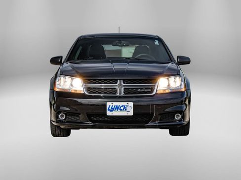 Used 2011 Dodge Avenger Lux FWD image 5