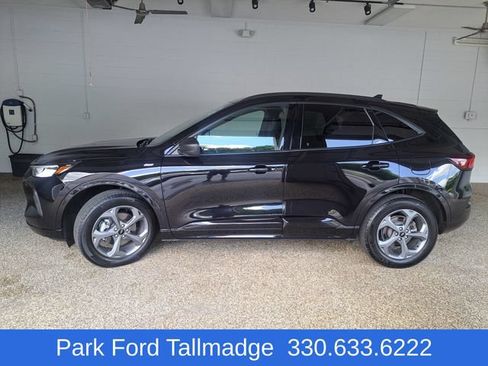 Used 2023 Ford Escape ST-Line w/ Tech Pack #1 AWD/4WD image 1