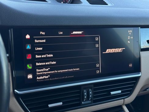 Certified 2023 Porsche Cayenne AWD/4WD image 23