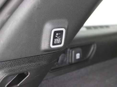 Used 2023 Jeep Grand Cherokee Overland w/ Advanced Protech Group III image 41