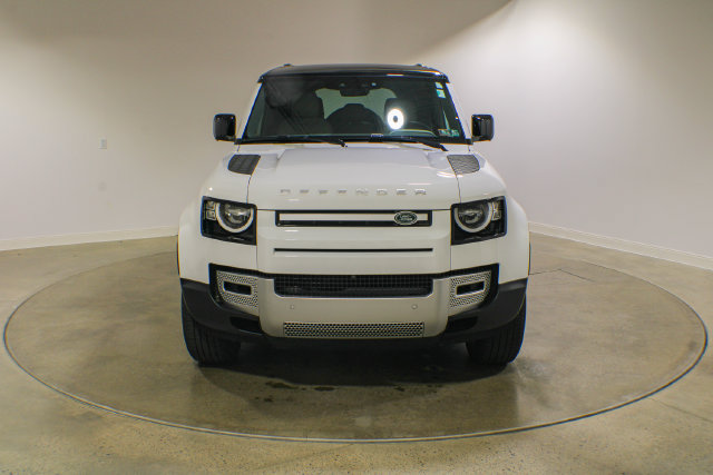 Used 2023 Land Rover Defender 110 S AWD/4WD image 9