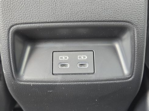 Used 2025 Toyota Corolla LE FWD image 23