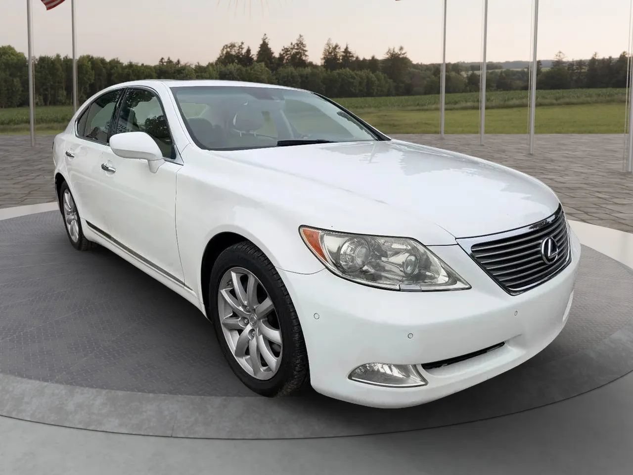 Used 2009 Lexus LS 460 w/ Comfort Pkg RWD image 7