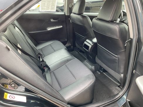 Used 2013 Toyota Camry SE image 31