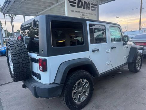 Used 2016 Jeep Wrangler Unlimited Rubicon w/ Max Tow Package image 6