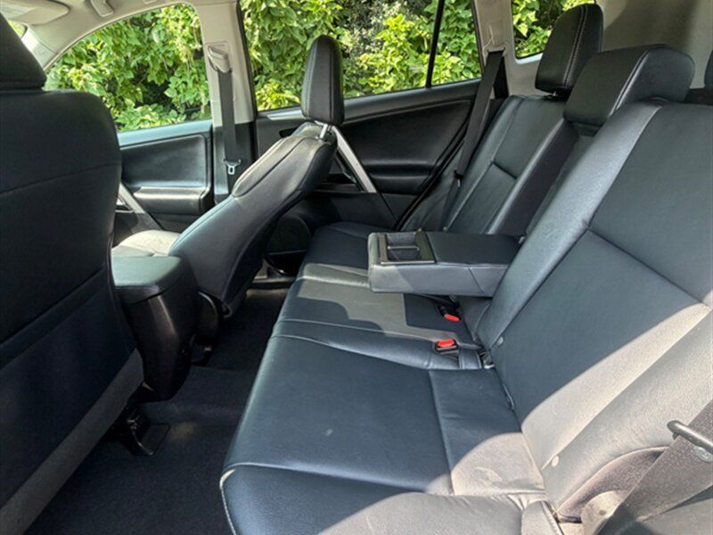 Used 2017 Toyota RAV4 Limited w/ Carpet Mat Package AWD/4WD image 20