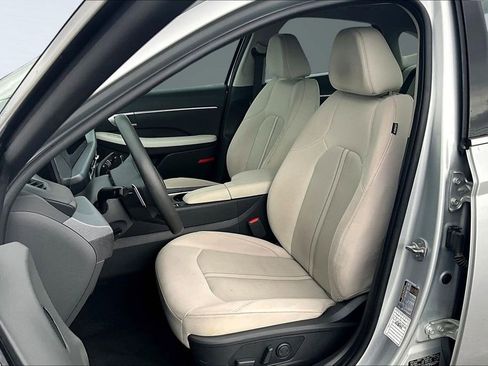Used 2025 Hyundai Sonata SEL FWD image 22
