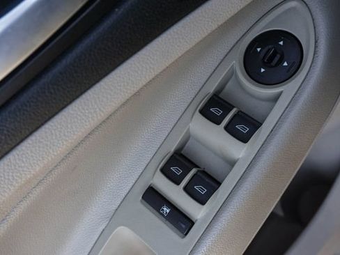 Used 2014 Ford Escape SE w/ SE Chrome Package FWD image 11