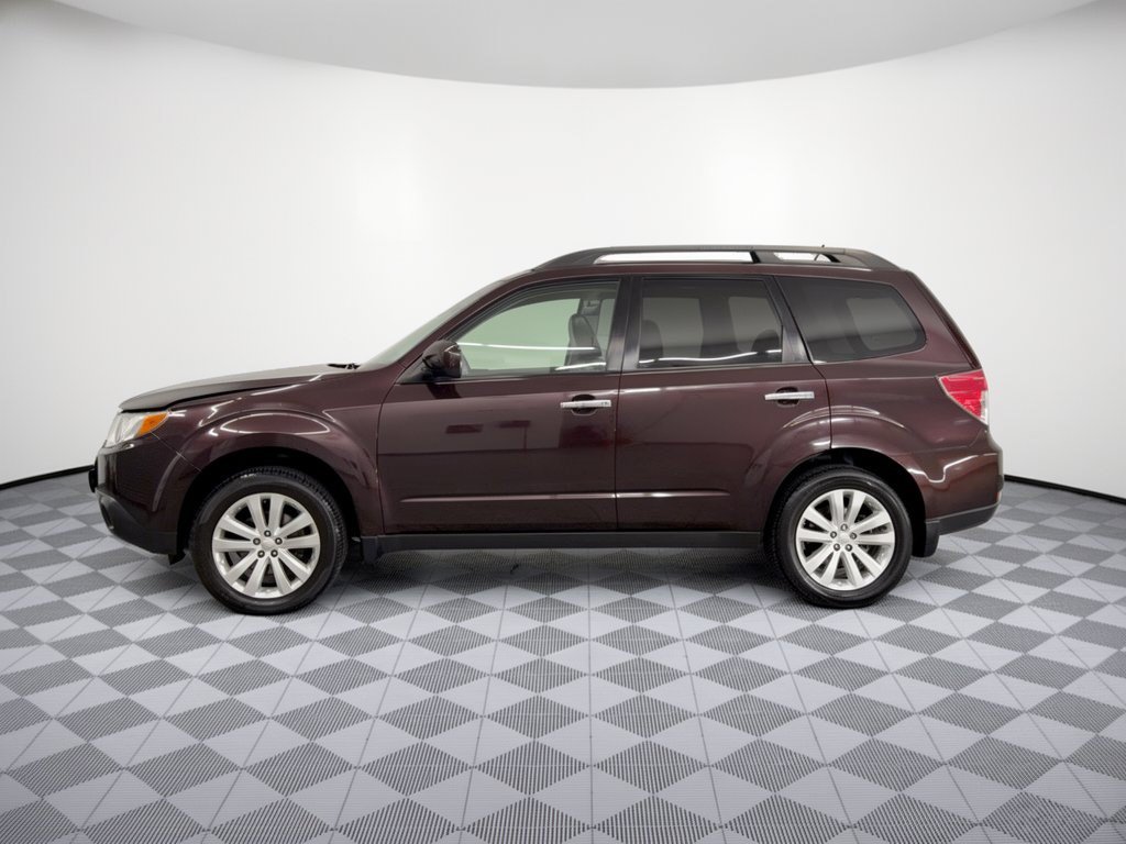 Used 2013 Subaru Forester 2.5X Premium AWD/4WD image 2