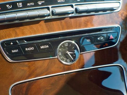 Used 2015 Mercedes-Benz C 300 4MATIC Sedan image 31