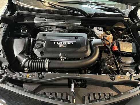 Used 2023 Cadillac XT4 Luxury w/ Cold Weather Package image 21