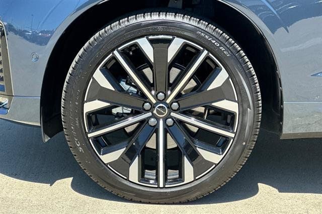 Used 2026 Volvo XC60 B5 Ultra w/ Protection Package Premier AWD/4WD image 32