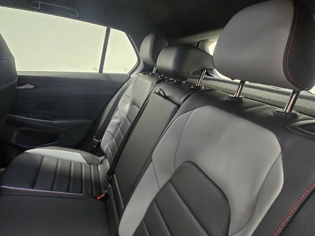 New 2026 Volkswagen GTI SE FWD image 16