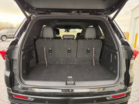 Used 2025 Buick Enclave Sport Touring image 10