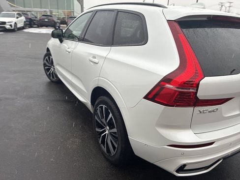 Used 2025 Volvo XC60 B5 Plus image 6