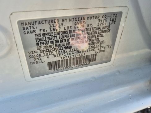 Used 2016 Nissan Versa Note SV FWD image 29