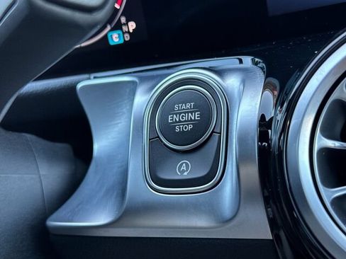 Certified 2026 Mercedes-Benz GLB 250 image 28