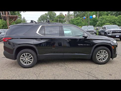 Certified 2023 Chevrolet Traverse LT AWD/4WD image 9