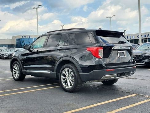 Used 2023 Ford Explorer XLT w/ Equipment Group 202A AWD/4WD image 3