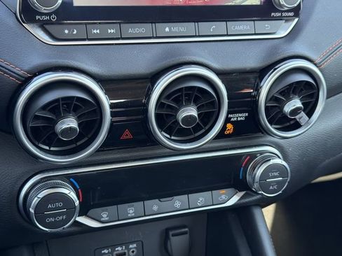 Certified 2022 Nissan Sentra SR w/ Electronics Package image 7