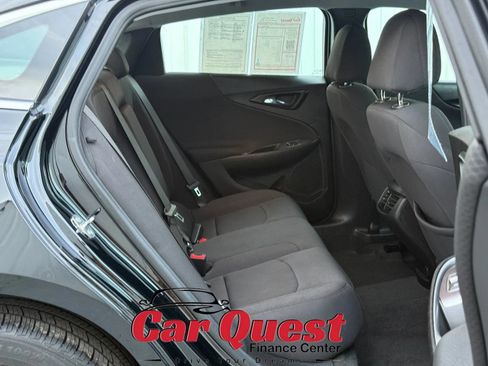 Used 2023 Chevrolet Malibu LT FWD image 15