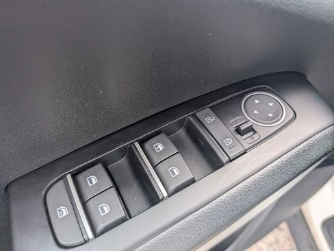 Used 2024 Kia Soul LX w/ Option Group 015 FWD image 15