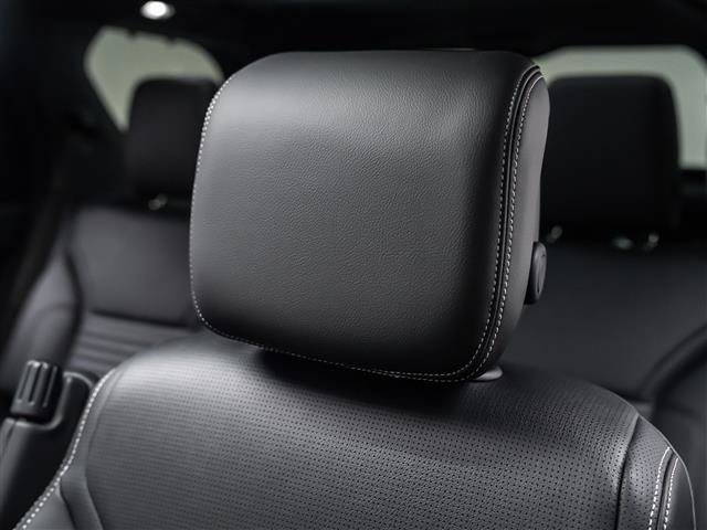 New 2026 Land Rover Discovery S AWD/4WD image 13