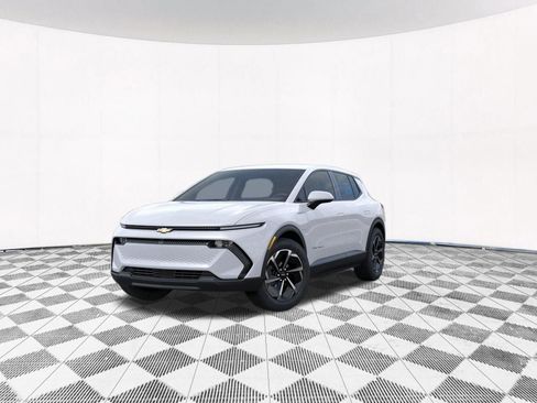 New 2026 Chevrolet Equinox EV LT image 2