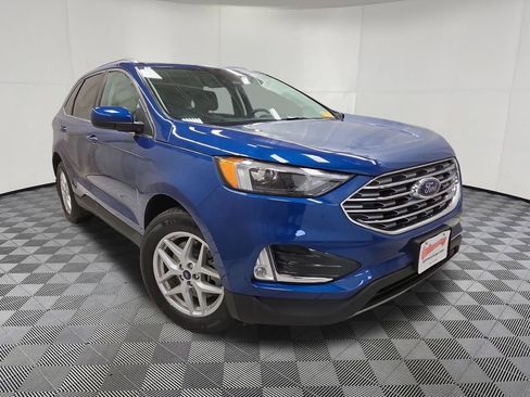 Used 2022 Ford Edge SEL w/ Convenience Package AWD/4WD image 3