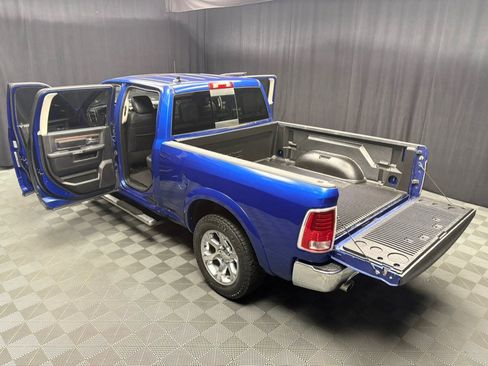 Used 2015 RAM 1500 Laramie w/ Convenience Group AWD/4WD image 19