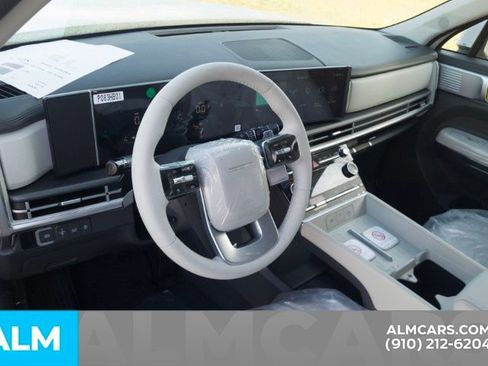 Used 2026 Hyundai Santa Fe SE FWD image 16
