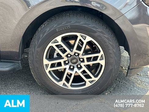 Used 2025 Ford Expedition Active AWD/4WD image 14
