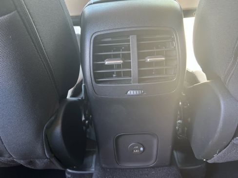 Used 2022 Ford Escape SE w/ Convenience Package image 40