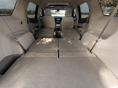 Used 2022 GMC Acadia Denali w/ Denali Ultimate Package image 34