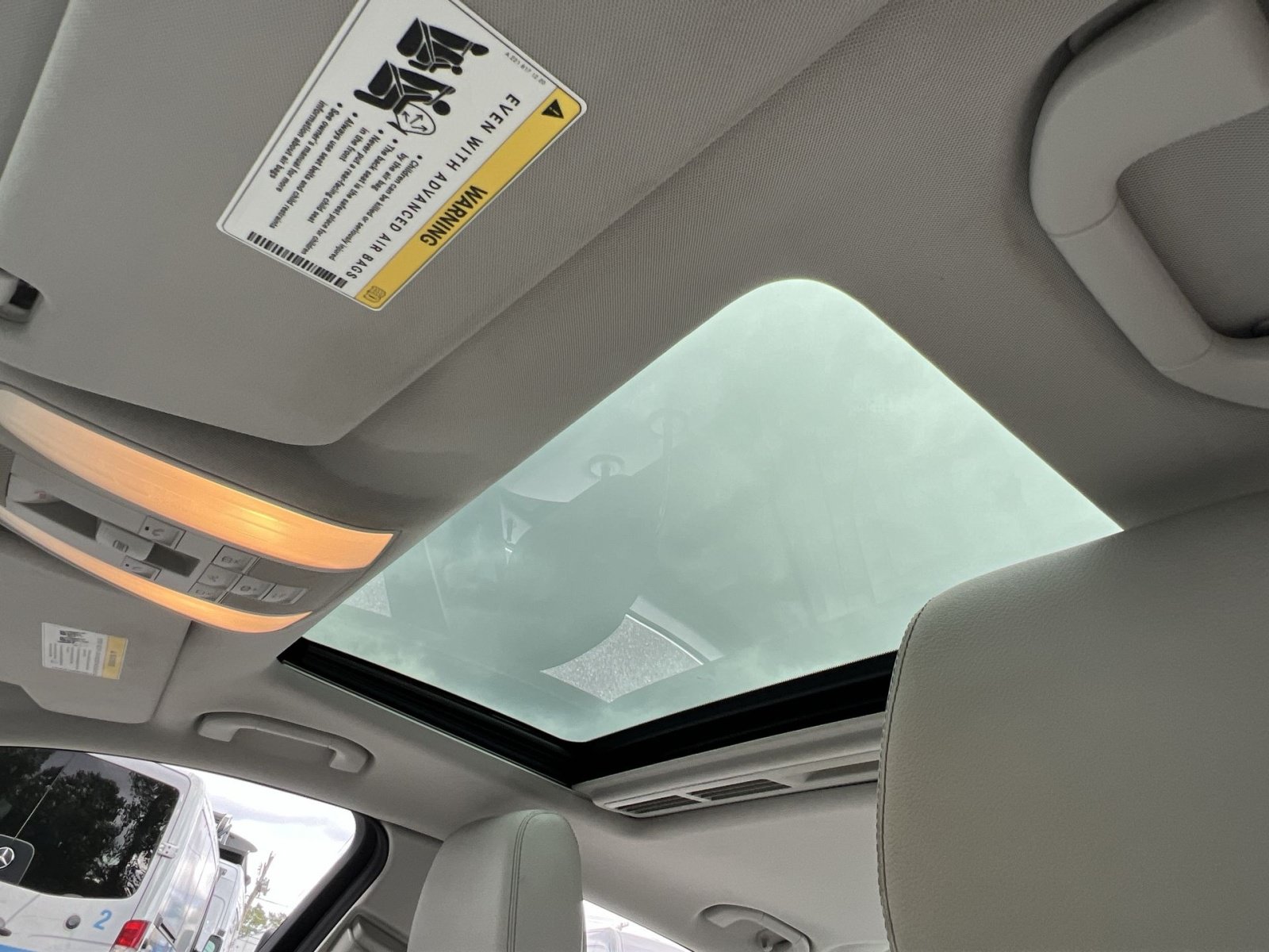 Used 2015 Mercedes-Benz E 350 4MATIC Sedan image 29