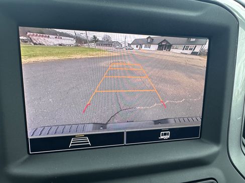 Used 2024 Chevrolet Silverado 2500 Custom w/ Custom Value Package image 18