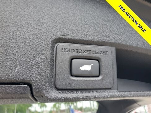 Certified 2023 Acura RDX AWD w/ Advance Package image 9