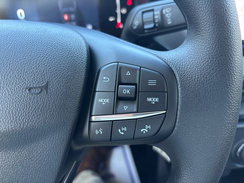 New 2025 Ford Maverick XL w/ Equipment Group 102A image 17