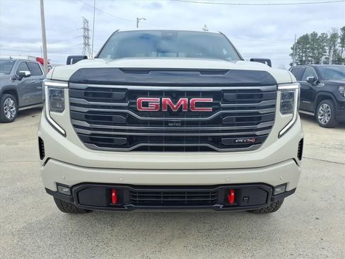 New 2026 GMC Sierra 1500 AT4 w/ AT4 Premium Package AWD/4WD image 2
