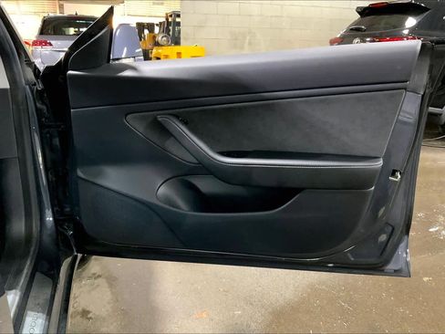 Used 2019 Tesla Model 3 Long Range image 22