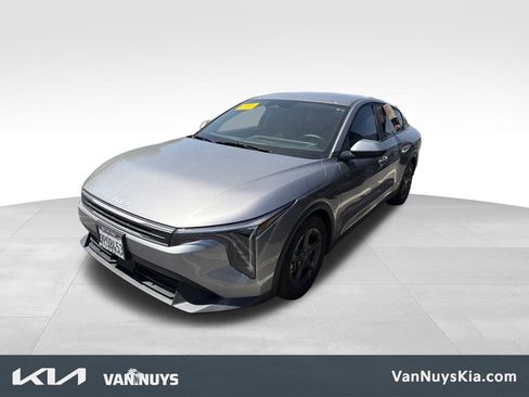 Used 2025 Kia K4 FWD image 1