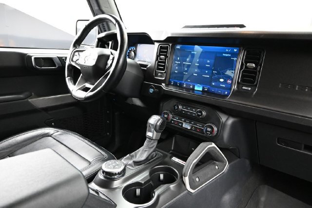 Used 2021 Ford Bronco First Edition AWD/4WD image 10