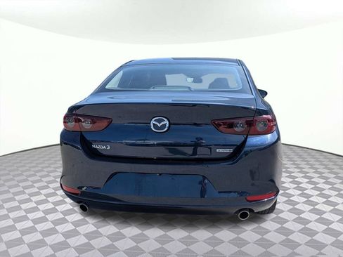 Used 2020 MAZDA MAZDA3 Sedan image 4