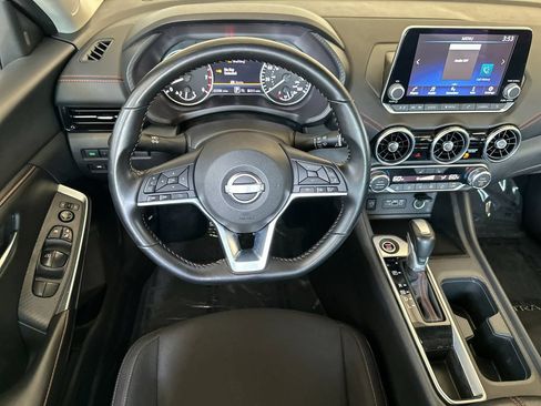 Used 2025 Nissan Sentra SR FWD image 13
