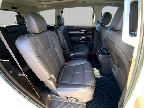 Used 2021 Kia Telluride SX w/ Towing Package FWD image 20